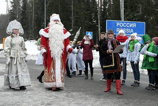 Russian Father Frost meets with Finland's Joulupukki in Leningrad Region