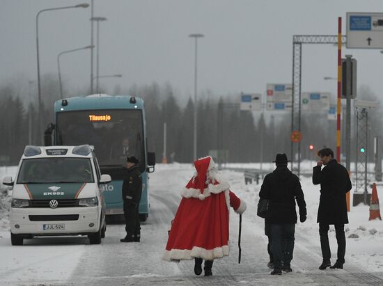 Russian Father Frost meets with Finland's Joulupukki in Leningrad Region