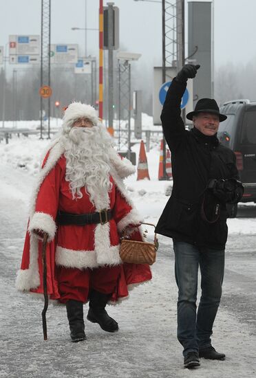 Russian Father Frost meets with Finland's Joulupukki in Leningrad Region
