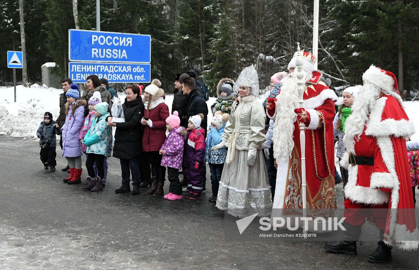 Russian Father Frost meets with Finland's Joulupukki in Leningrad Region