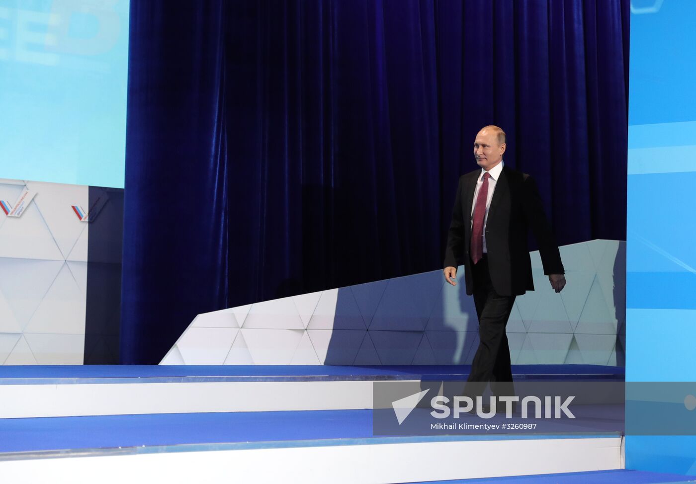 Vladimir Putin attends Russian Popular Front's Forum, Russia Focused on the Future