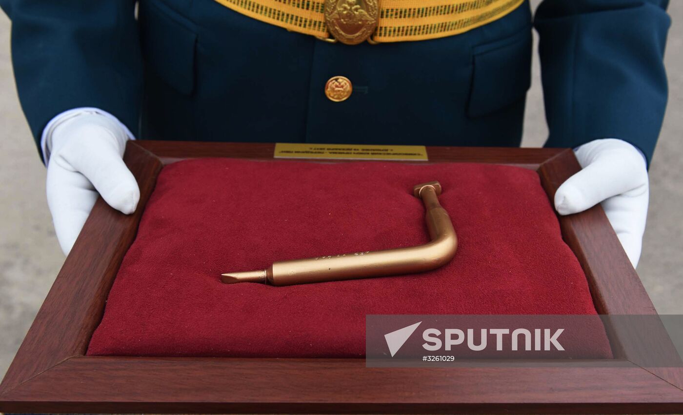 Russia transfers weapons to Tajikistan to protect the border