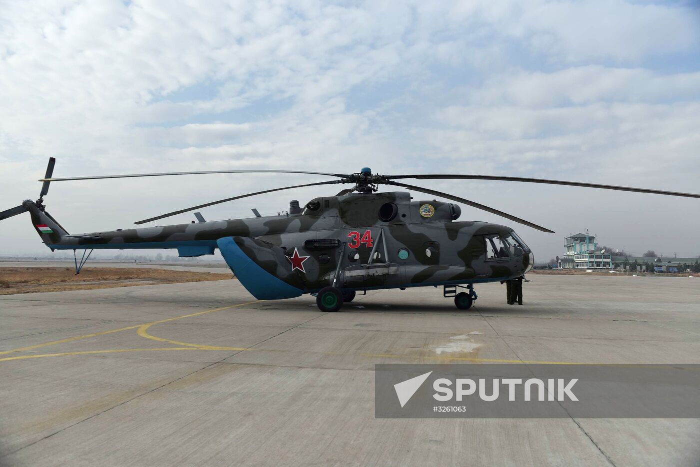 Russia transfers weapons to Tajikistan to protect the border