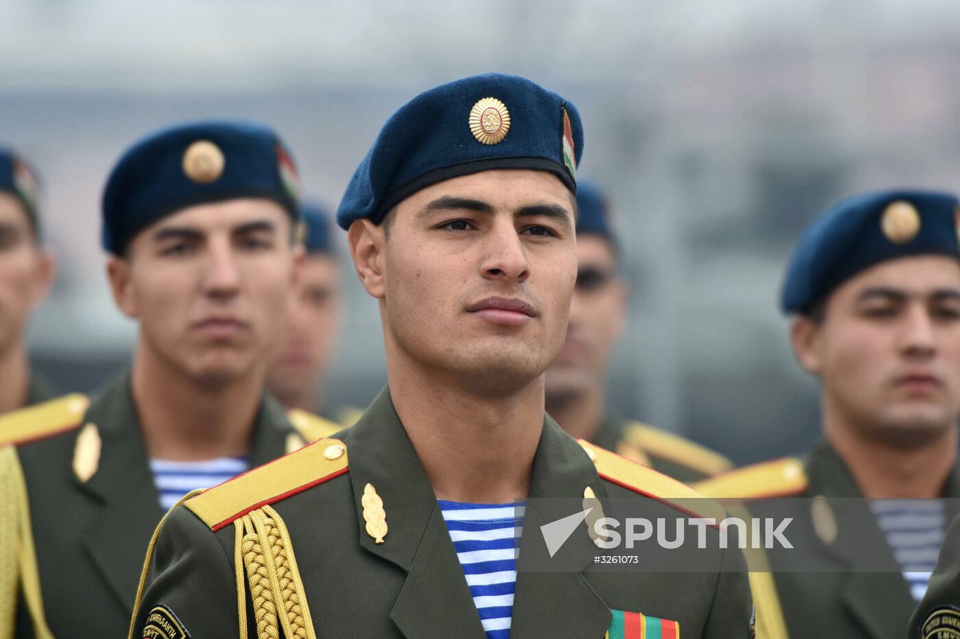 Russia transfers weapons to Tajikistan to protect the border