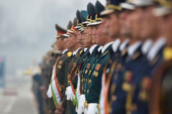 Russia transfers weapons to Tajikistan to protect the border