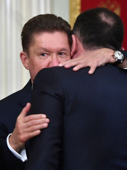 President Vladimir Putin meets with Serbian President Aleksandar Vucic