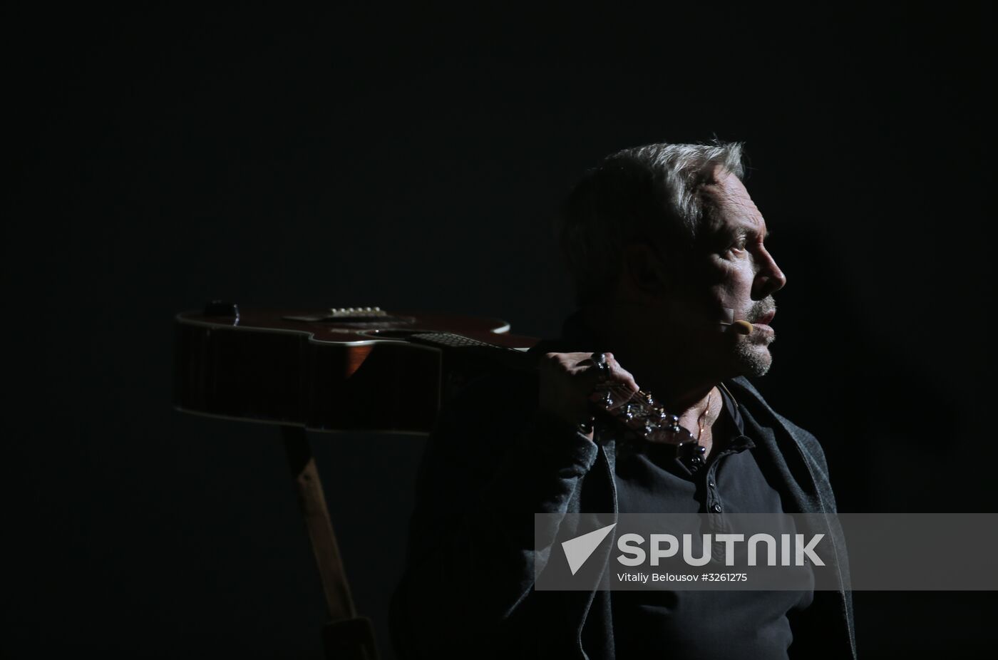 Multimedia musical Devil, Soldier and Violin