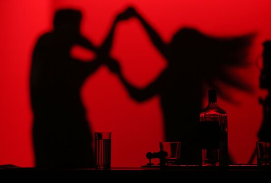 Multimedia musical Devil, Soldier and Violin