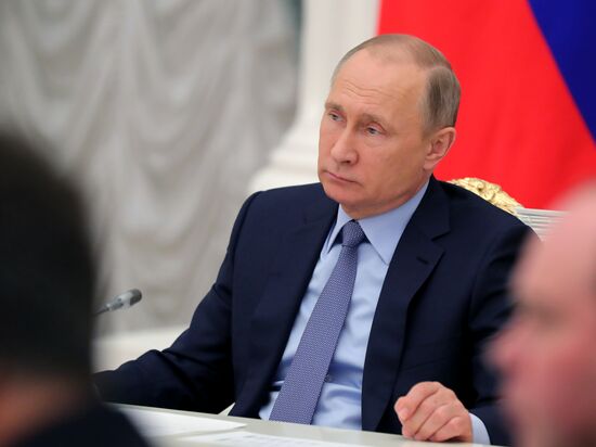 President Vladimir Putin chairs meeting of Council for Strategic Development and Priority Projects