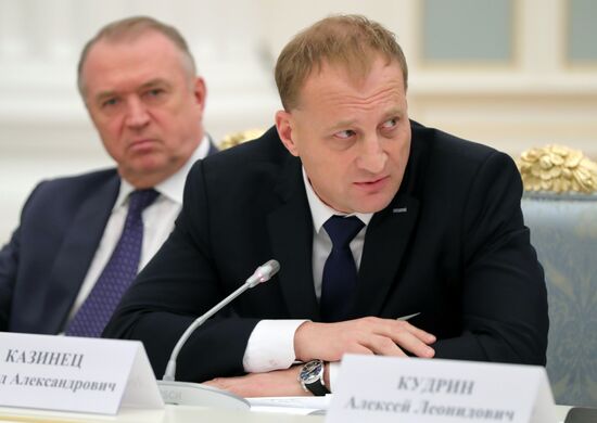 President Vladimir Putin chairs meeting of Council for Strategic Development and Priority Projects