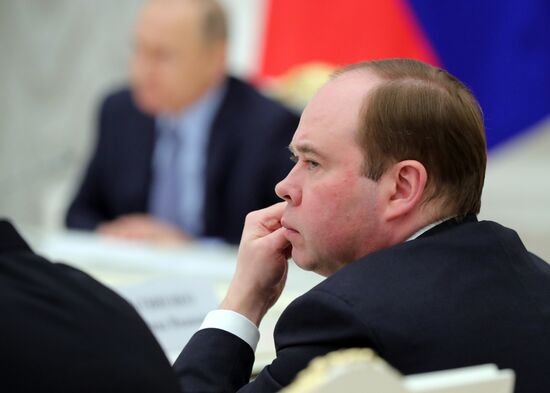 President Vladimir Putin chairs meeting of Council for Strategic Development and Priority Projects