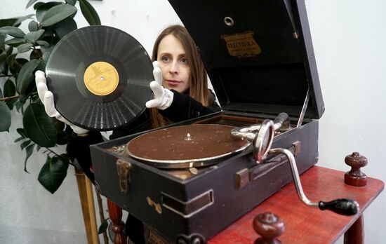 Exhibition on history of radio opens in Kaliningrad
