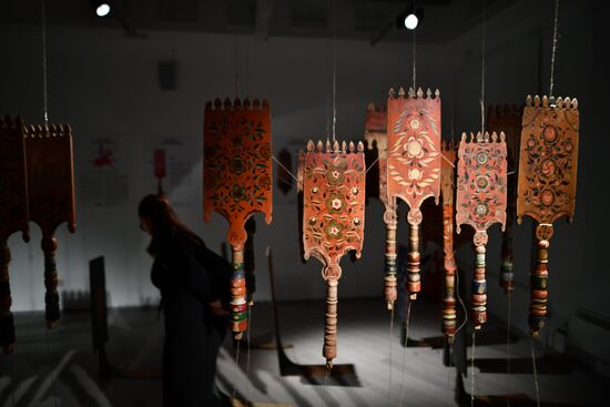 Agitation Spinning Wheel: Revolution's 100th Anniversary exhibition opens in Moscow