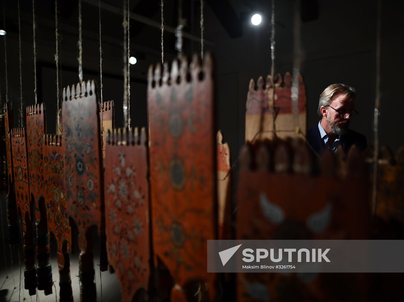 Agitation Spinning Wheel: Revolution's 100th Anniversary exhibition opens in Moscow