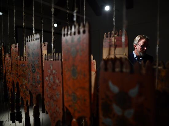Agitation Spinning Wheel: Revolution's 100th Anniversary exhibition opens in Moscow