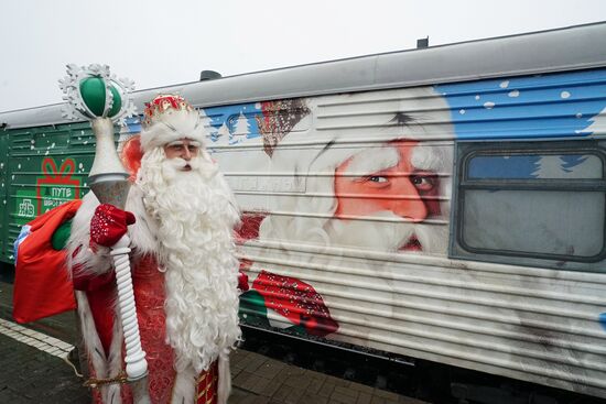 Russia chief Father Frost arrives in Kaliningrad