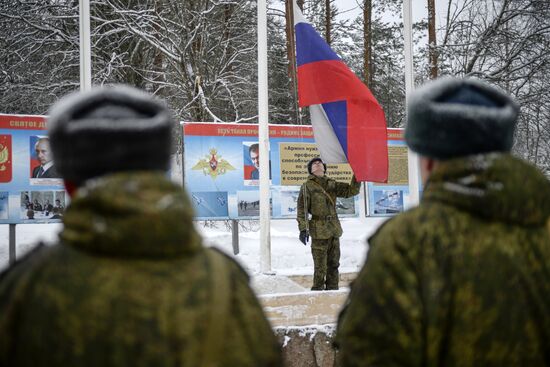 Military drill with S-400 anti-aircraft system in Leningrad Region