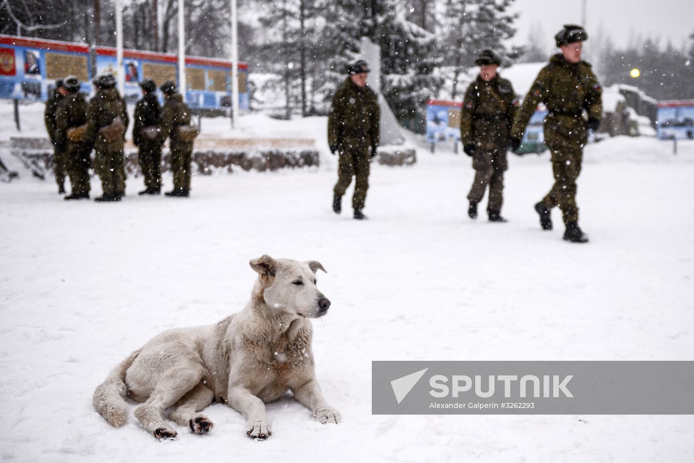 Military drill with S-400 anti-aircraft system in Leningrad Region