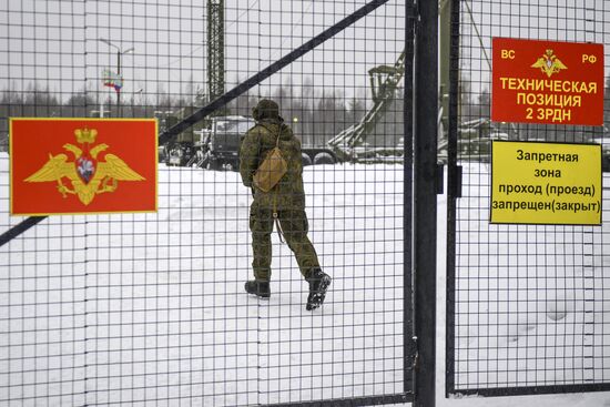 Military drill with S-400 anti-aircraft system in Leningrad Region