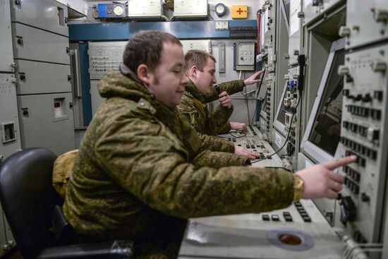 Military drill with S-400 anti-aircraft system in Leningrad Region