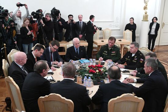 Sergei Lavrov meets with Staffan de Mistura and Sergei Shoigu