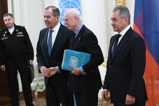 Sergei Lavrov meets with Staffan de Mistura and Sergei Shoigu