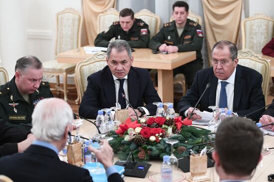 Sergei Lavrov meets with Staffan de Mistura and Sergei Shoigu