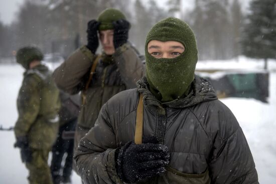 Military drill with S-400 anti-aircraft system in Leningrad Region