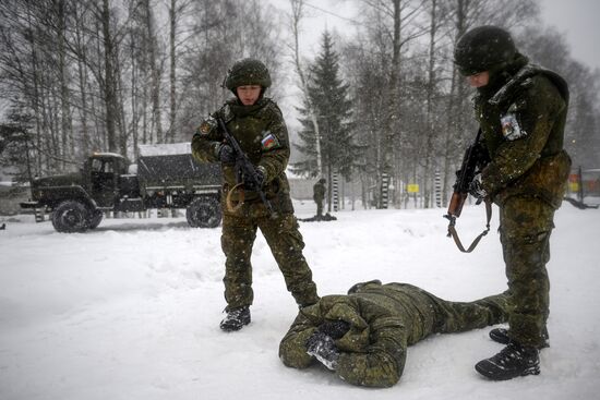 Military drill with S-400 anti-aircraft system in Leningrad Region