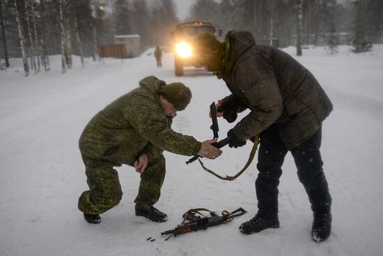 Military drill with S-400 anti-aircraft system in Leningrad Region