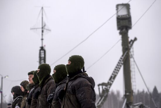 Military drill with S-400 anti-aircraft system in Leningrad Region
