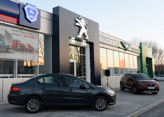 Peugeot opens car dealership in Vladivostok