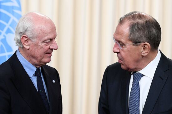 Sergei Lavrov meets with Staffan de Mistura and Sergei Shoigu