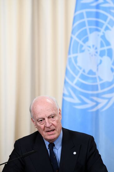 Sergei Lavrov meets with Staffan de Mistura and Sergei Shoigu