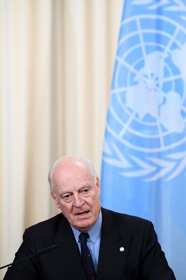 Sergei Lavrov meets with Staffan de Mistura and Sergei Shoigu