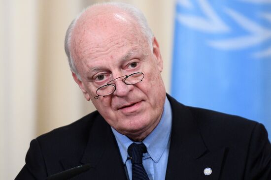 Sergei Lavrov meets with Staffan de Mistura and Sergei Shoigu