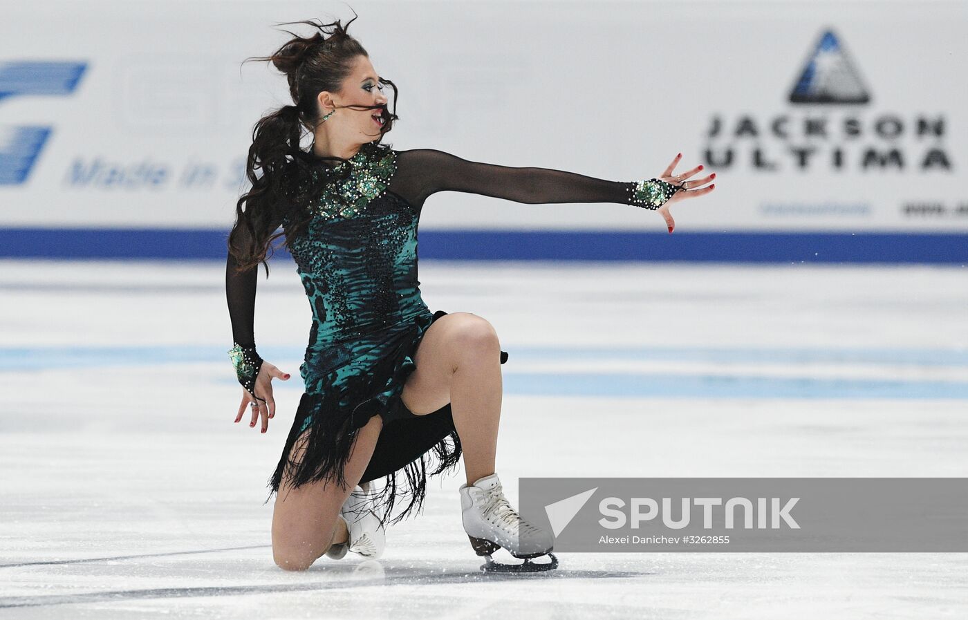 Figure skating. Russian championship. Ice dancing. Short program