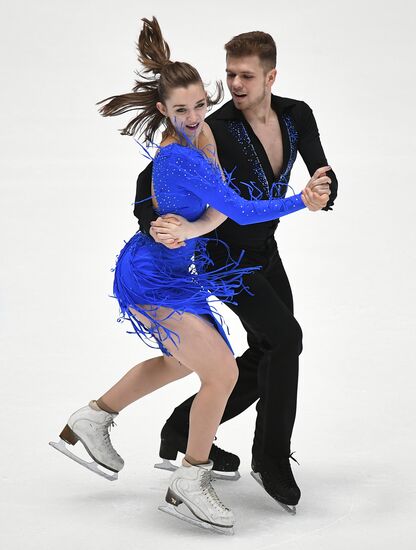 Figure skating. Russian championship. Ice dancing. Short program