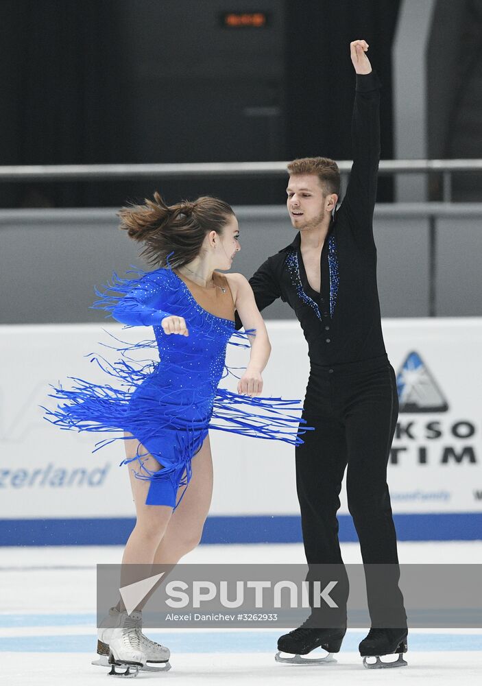 Figure skating. Russian championship. Ice dancing. Short program