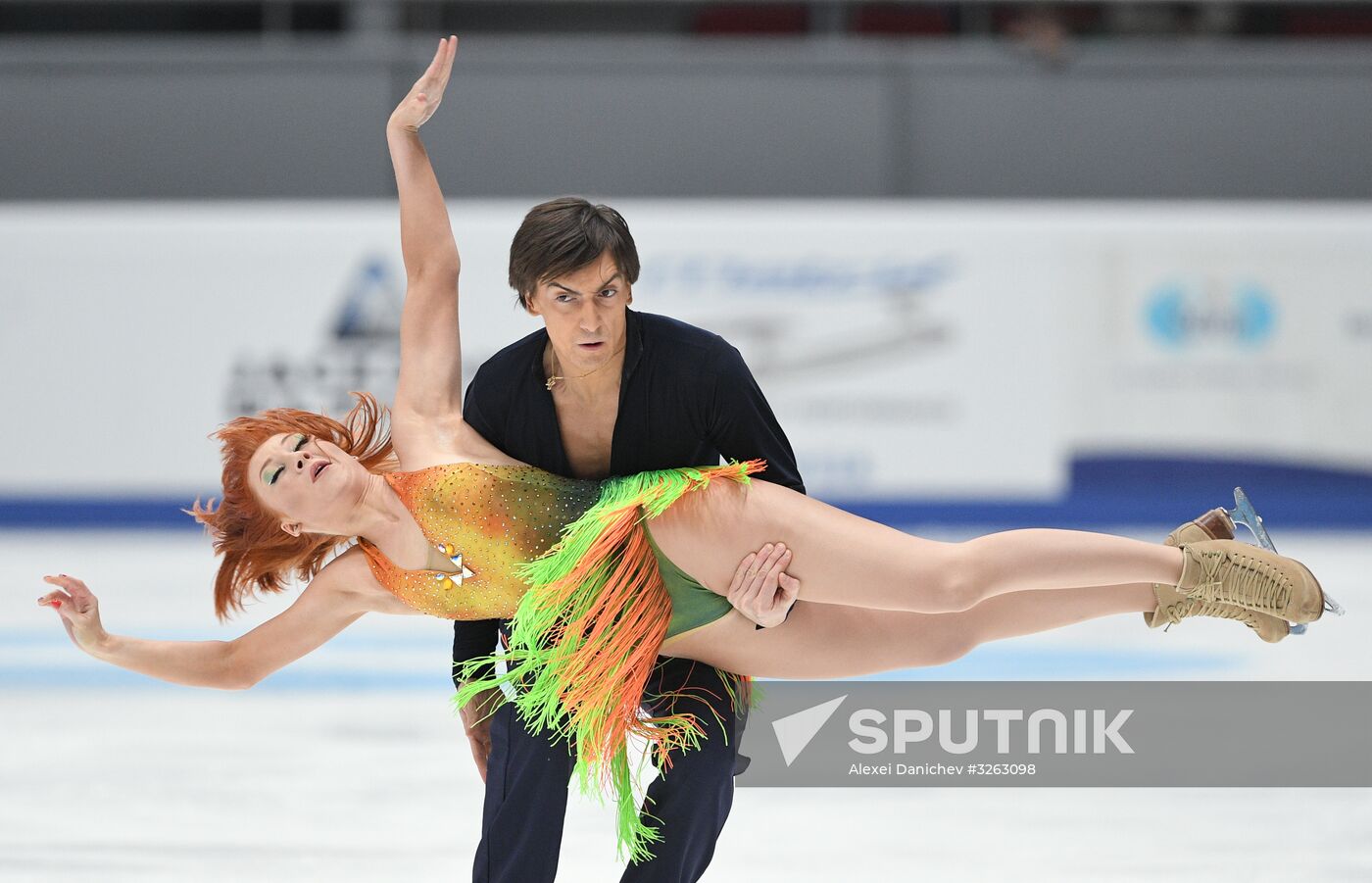 Figure skating. Russian championship. Ice dancing. Short program