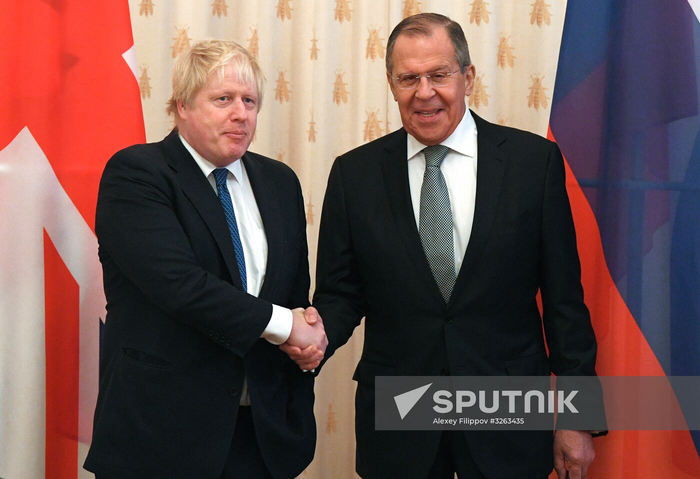 Foreign Minister Sergei Lavrov meets with British counterpart, Boris Johnson