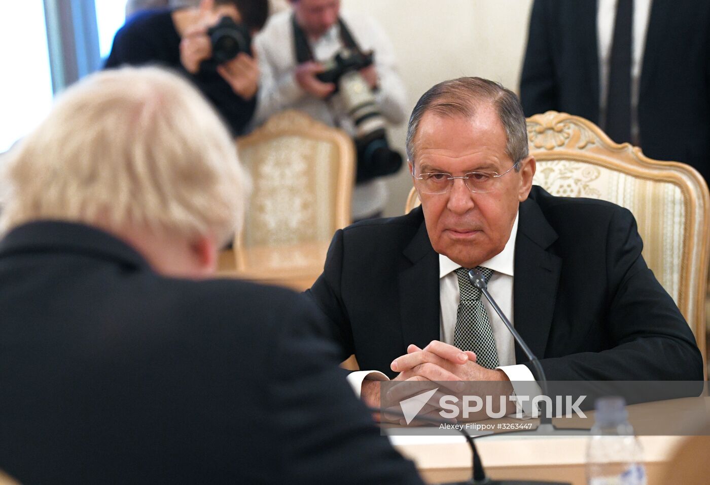 Foreign Minister Sergei Lavrov meets with British counterpart, Boris Johnson