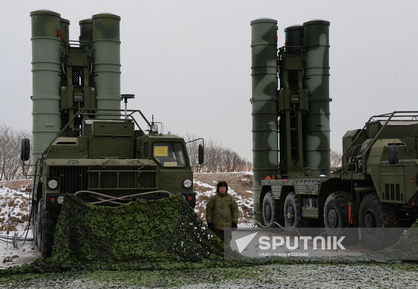 S-400 Air Defense Missile System battalion takes up beauty near Vladivostok
