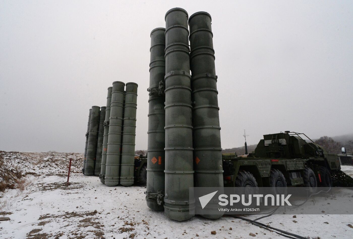 S-400 Air Defense Missile System battalion takes up beauty near Vladivostok