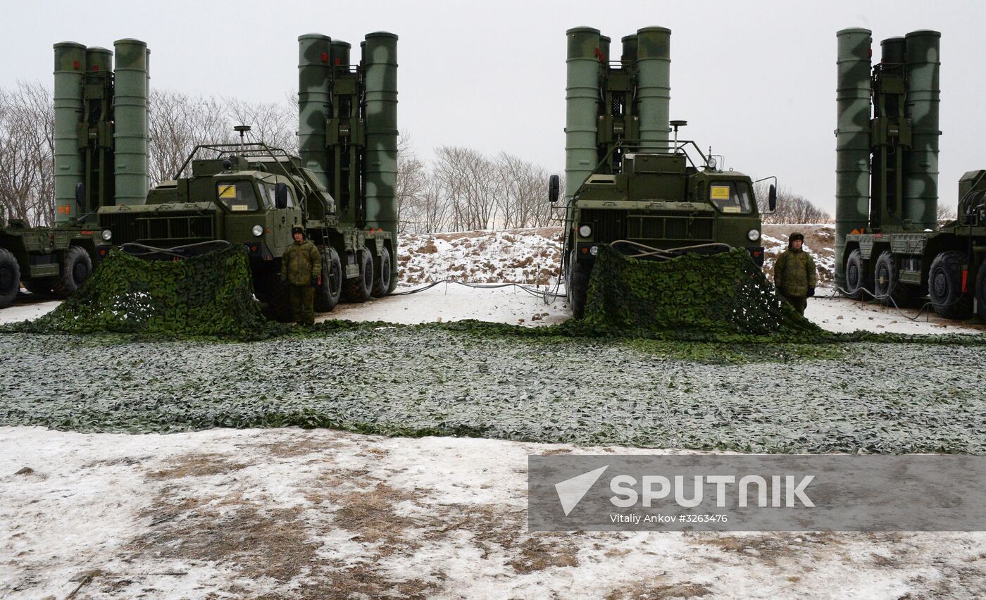 S-400 Air Defense Missile System battalion takes up beauty near Vladivostok