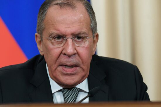 Foreign Minister Sergei Lavrov meets with British counterpart, Boris Johnson