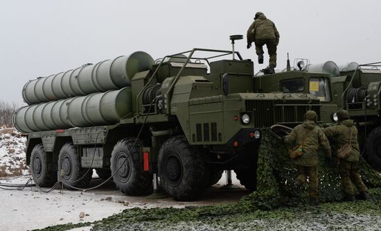 S-400 Air Defense Missile System battalion takes up duty near Vladivostok