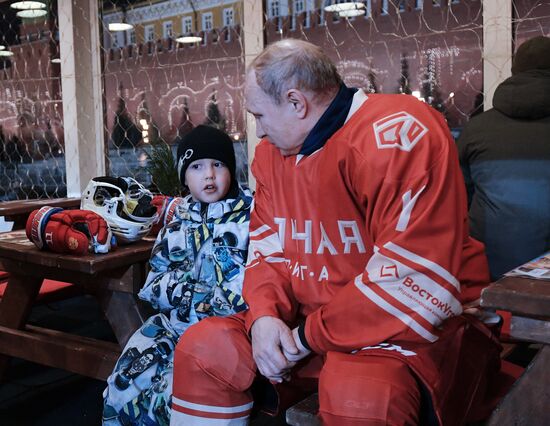 President Putin takes part in NHL ice hockey match on Red Square