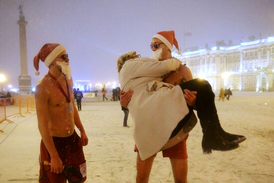Russia's chief Father Frost is welcomed in St. Petersburg