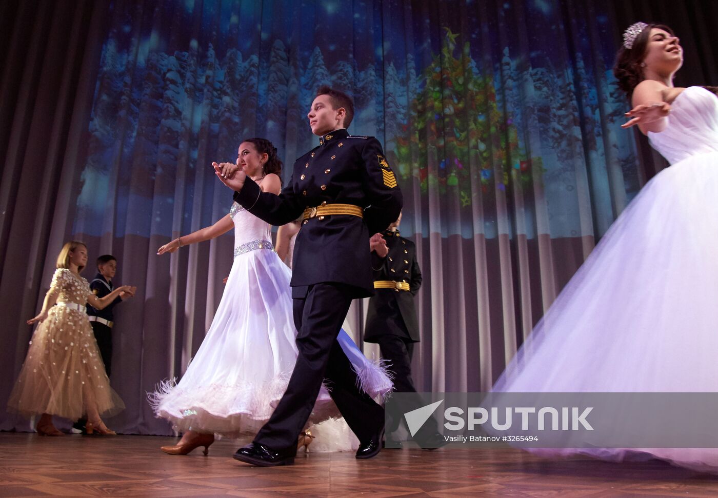 New Year's ball at Sevastpol Nakhmov Naval School